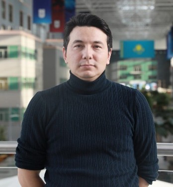 Есмухаметов Азамат Нурланович